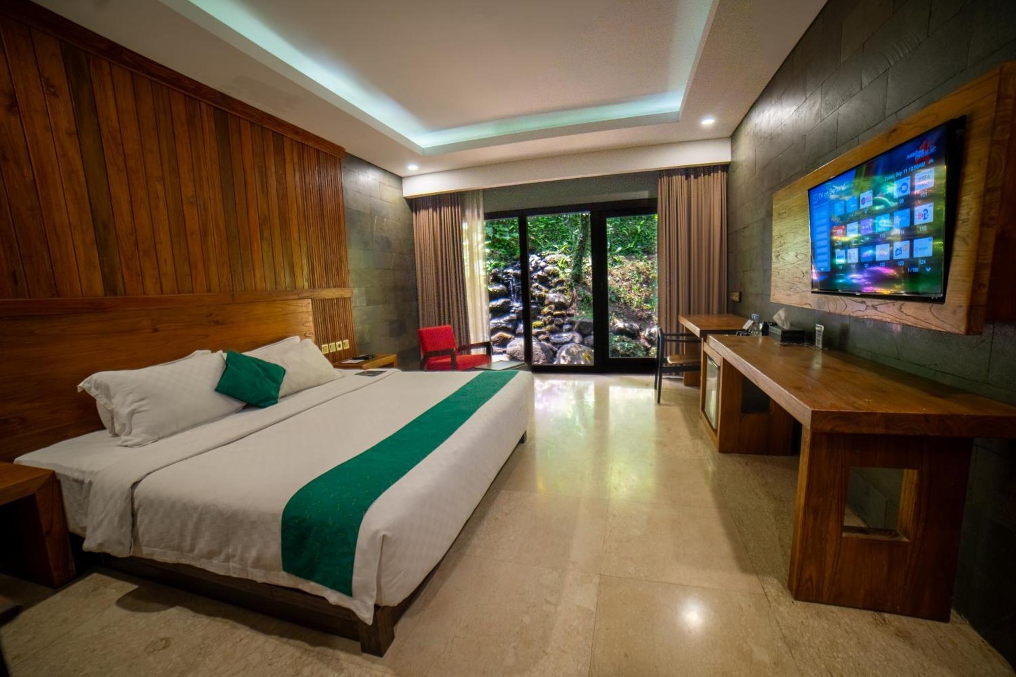 The Westlake Hotel & Resort Yogyakarta Cebongan Exterior photo
