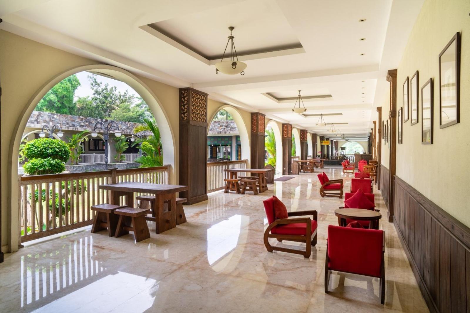 The Westlake Hotel & Resort Yogyakarta Cebongan Exterior photo
