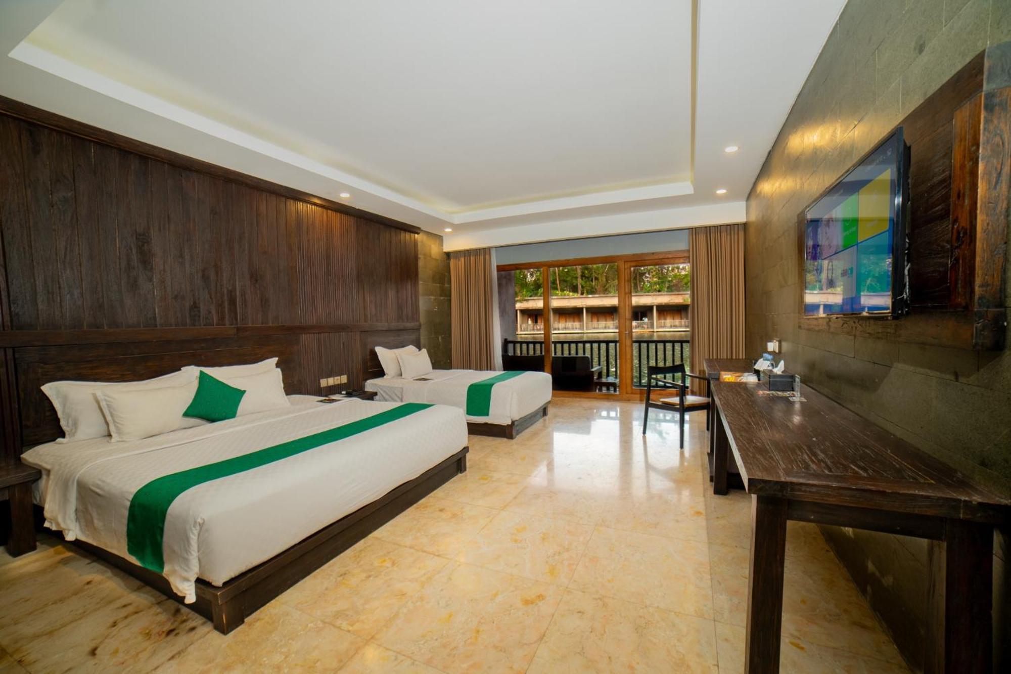 The Westlake Hotel & Resort Yogyakarta Cebongan Exterior photo