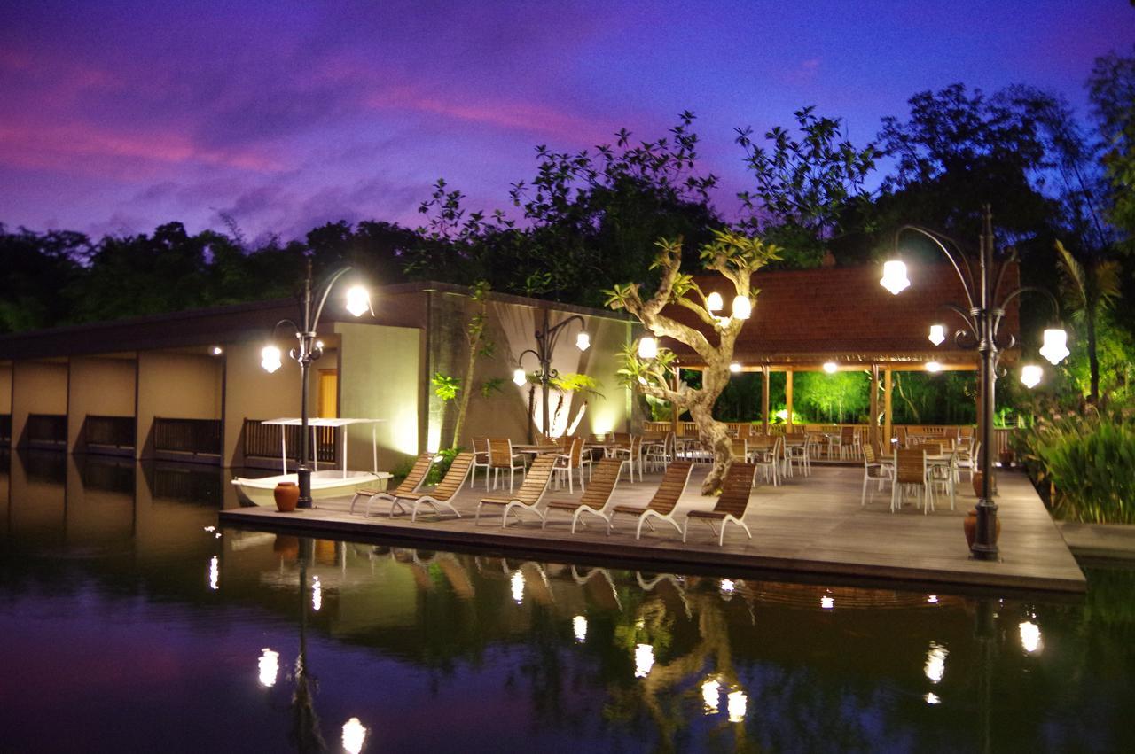 The Westlake Hotel & Resort Yogyakarta Cebongan Exterior photo